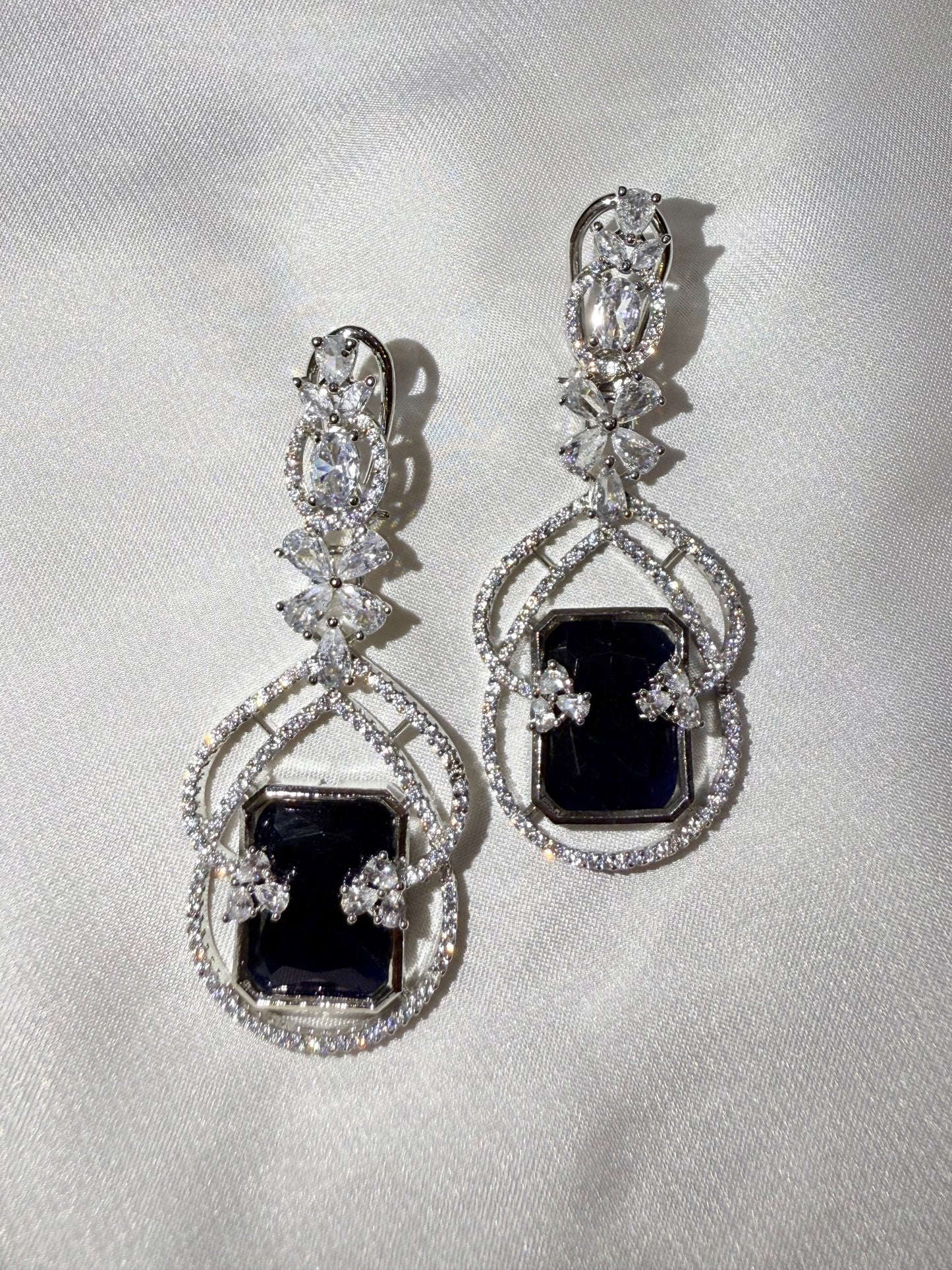 Moonlit Noir Drops