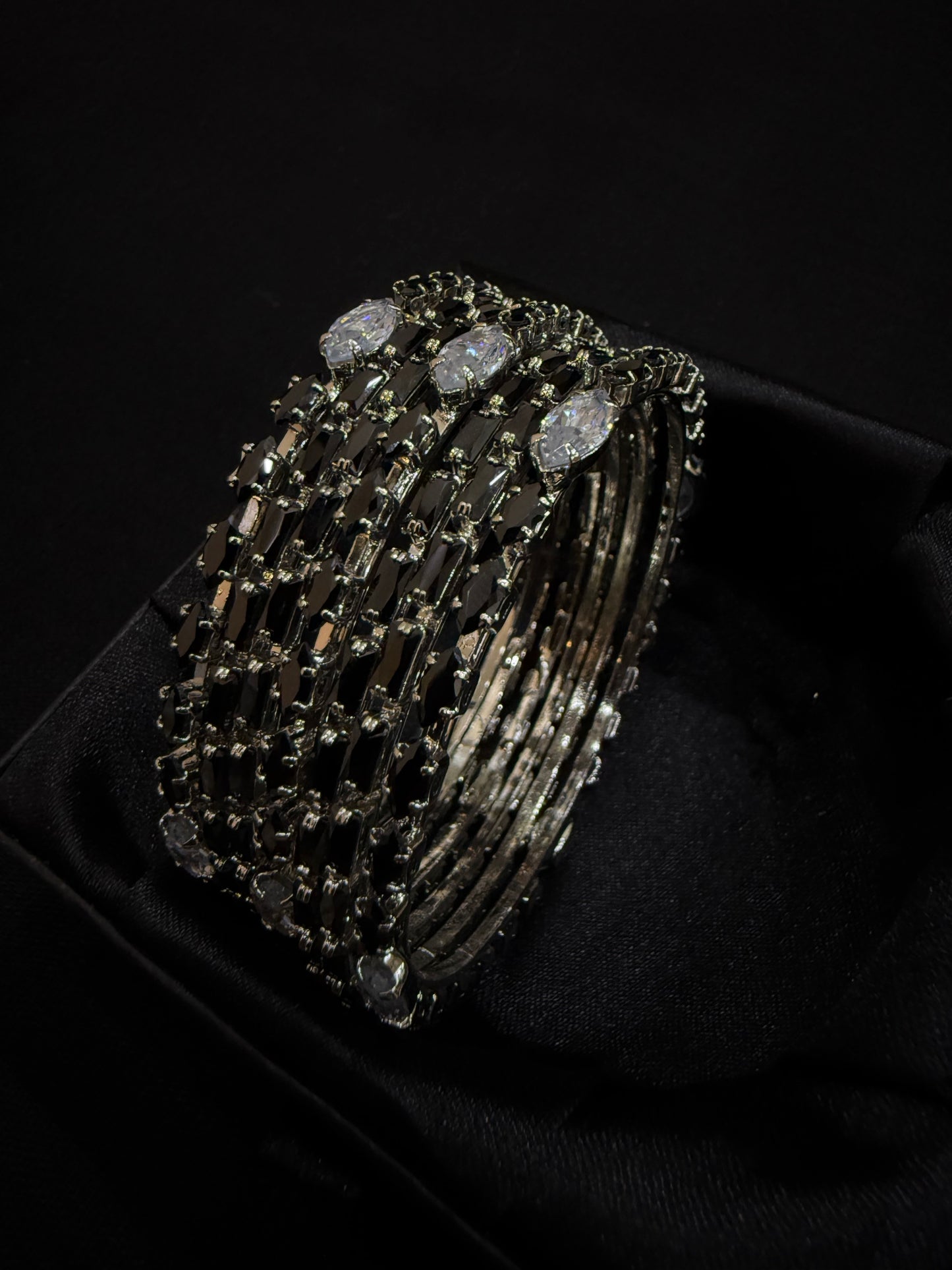 Black Spark Luxe Bangles (Set of 7)