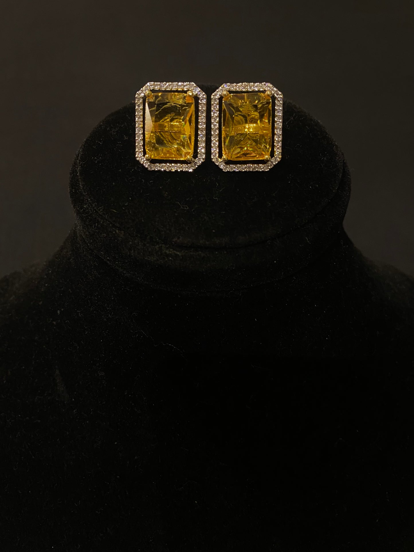 Aura Studs