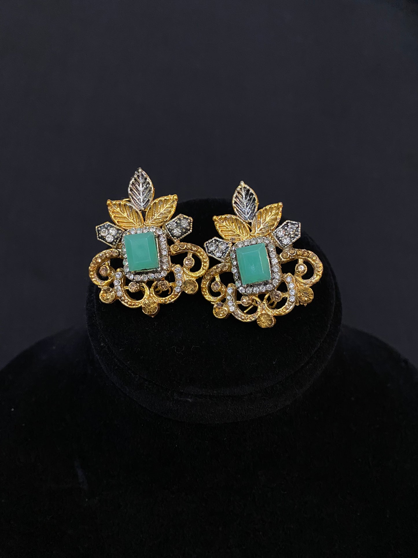 Regal Flora Earrings