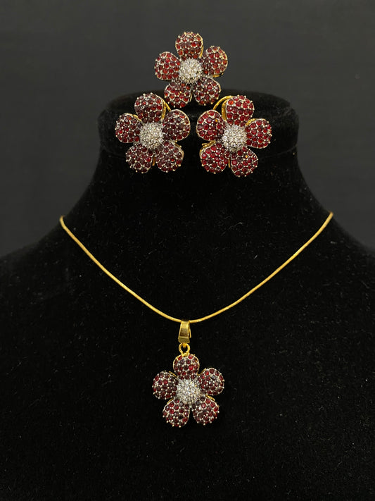 Scarlet Bloom Locket Set