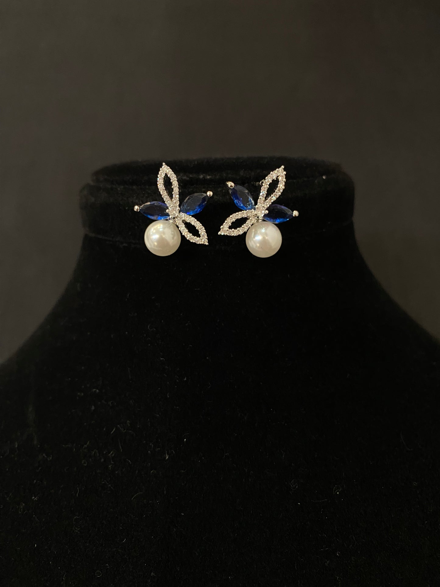 Sapphire Pearl Earrings