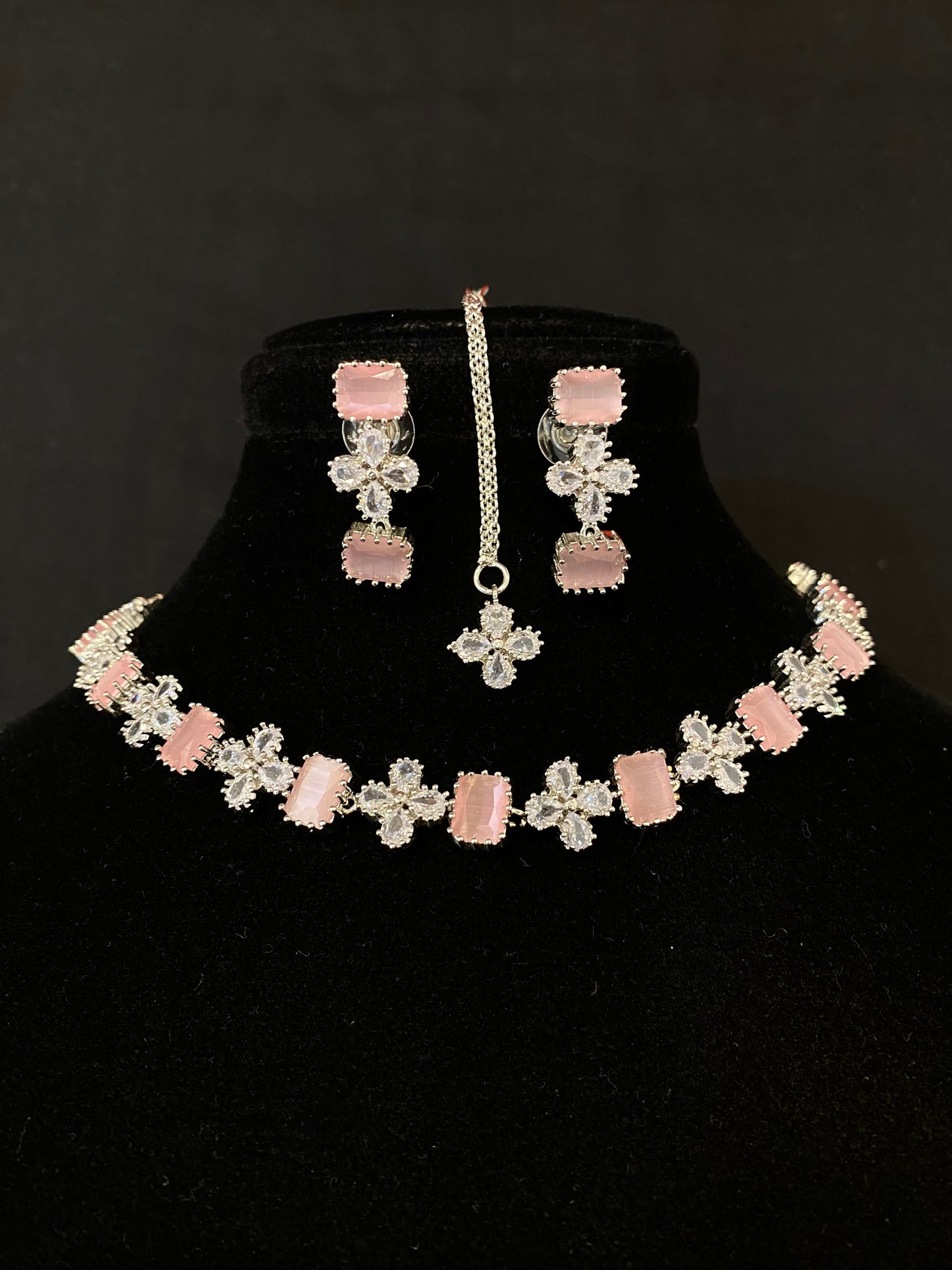 Blush Royale Choker Set